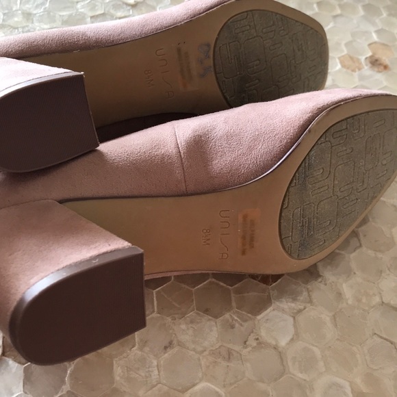 UNISA  suede 2.5” peachy pink heels - Picture 6 of 6